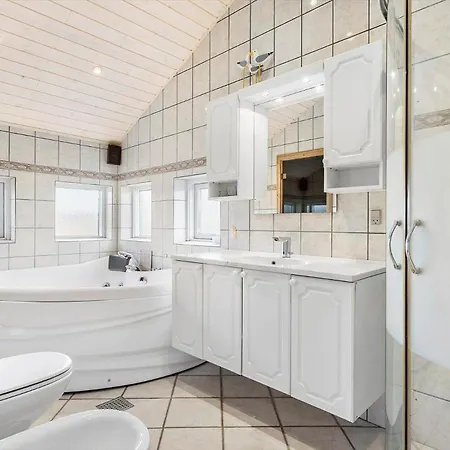 461-hvide-sande-tingodden-152 بيت للعطل *